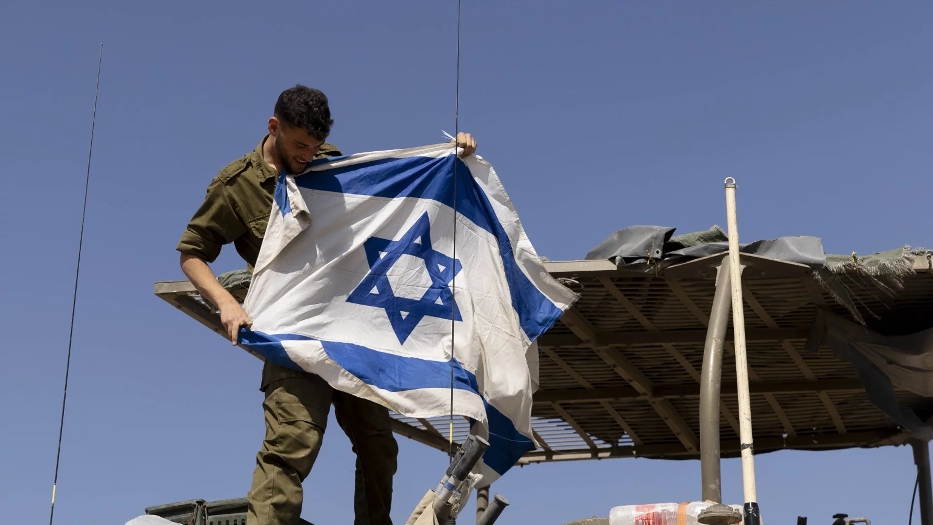 Израелската армия отцепи напълно южната част на Ивицата Газа (СНИМКИ)