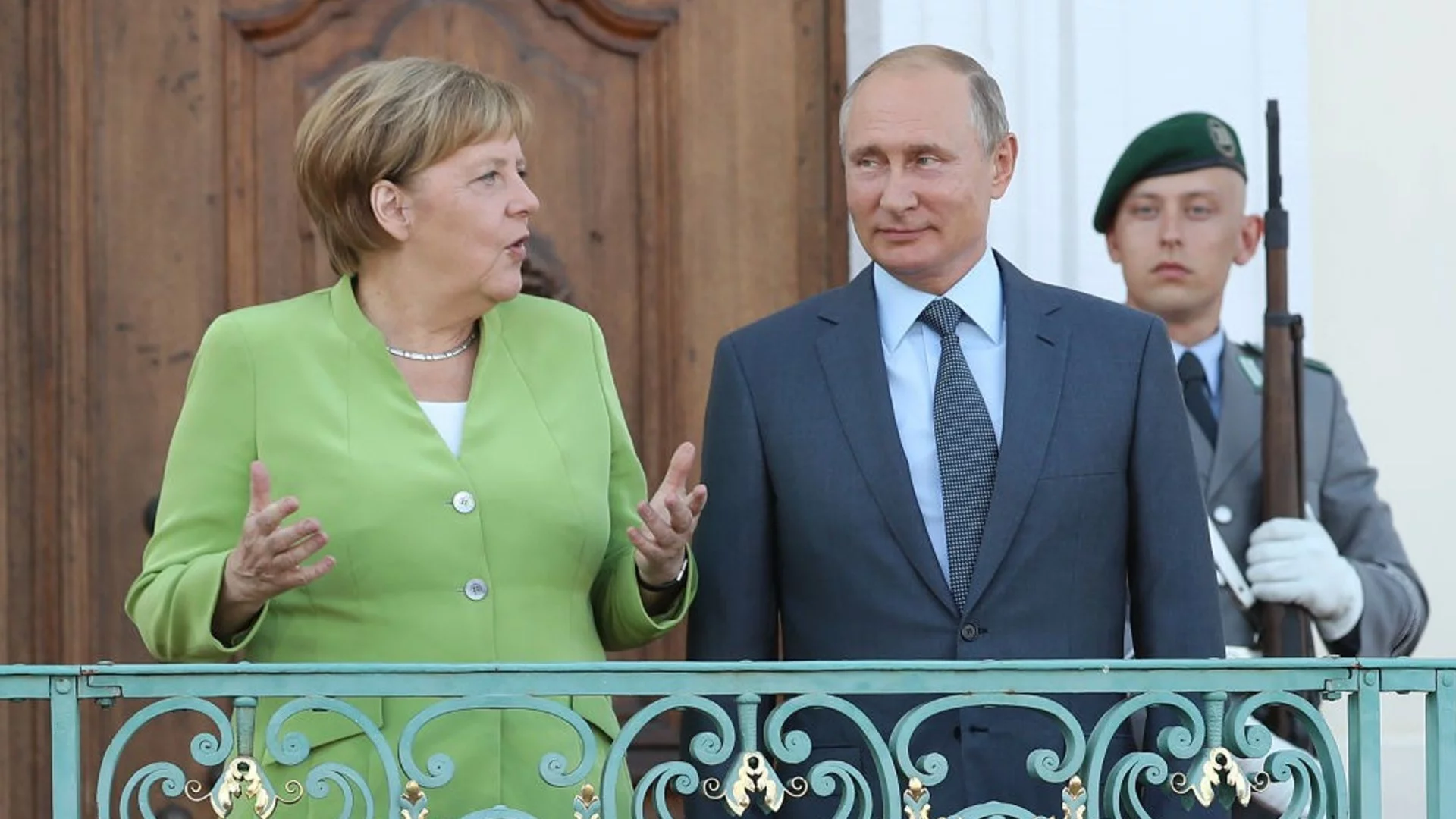 Меркел е знаела, че Путин ще изнудва Европа с газ, но не е сторила нищо?