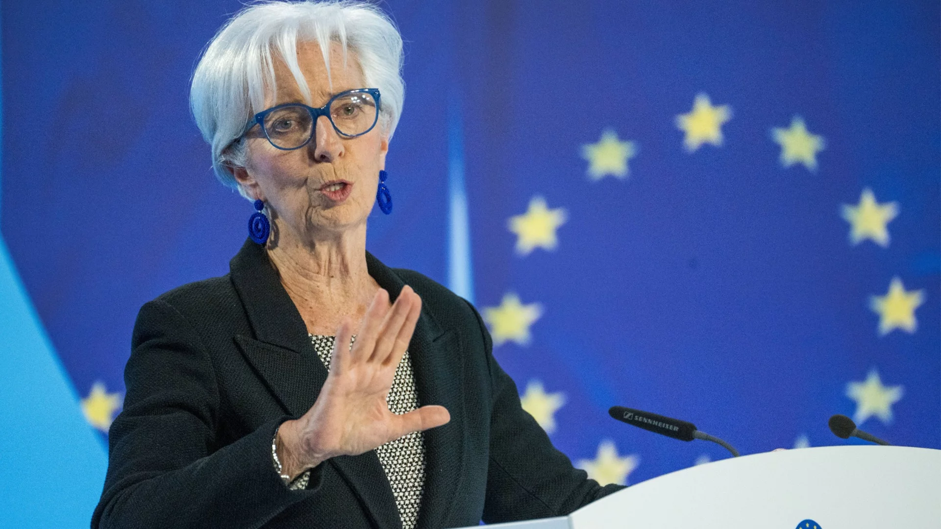 Кристин Лагард: Бъдещите решения на ЕЦБ за лихвите зависят от три фактора