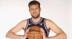 Александър Везенков сам решил да напусне Сакраменто Кингс - отново НБА или Европа ще избере?