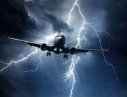 На косъм от удар: Самолети за малко да се сблъскат на летище в Мумбай (ВИДЕО)