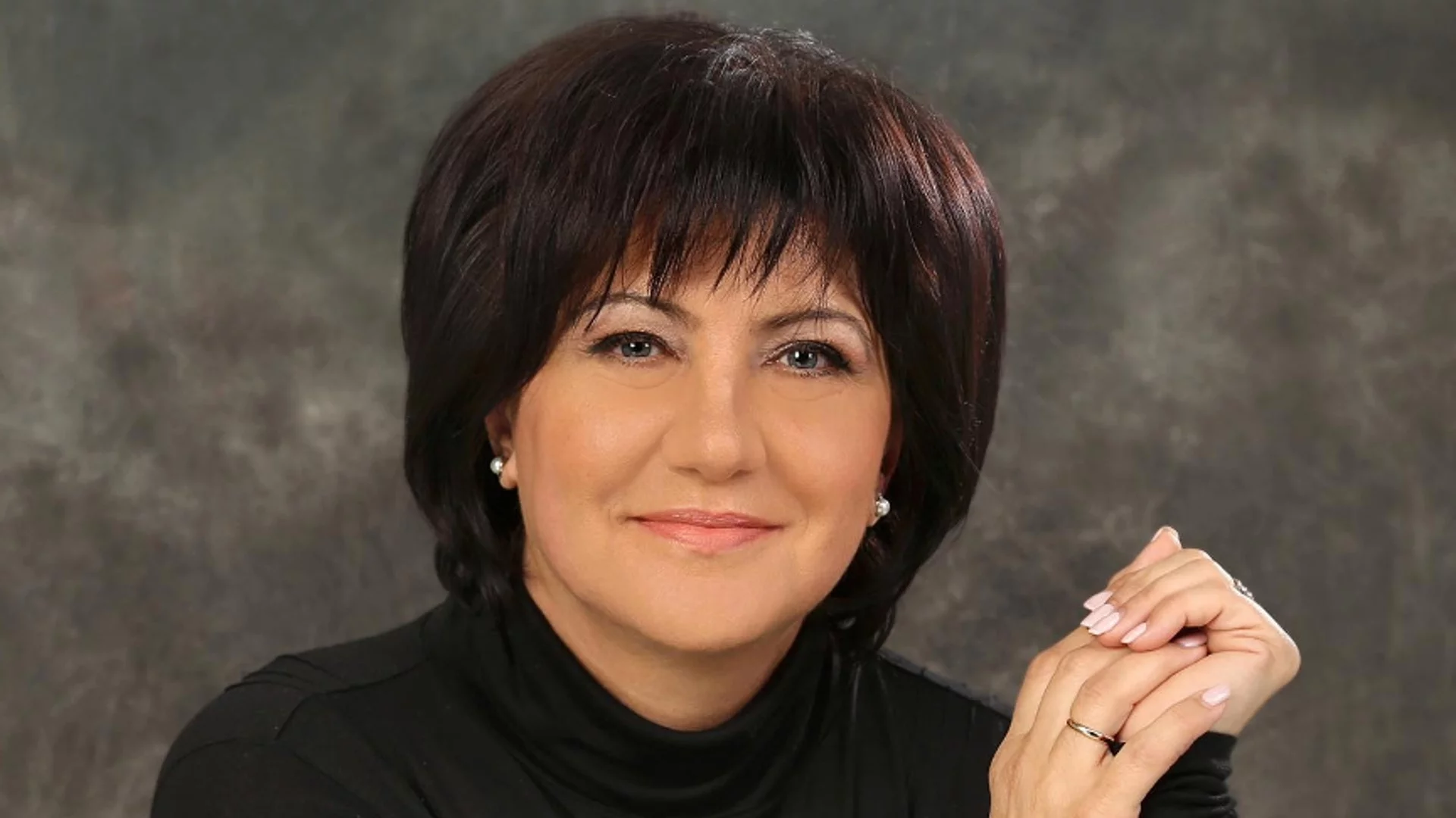 Цвета Караянчева е 15% по-желана от бивш министър от ПП-ДБ в Пловдив област