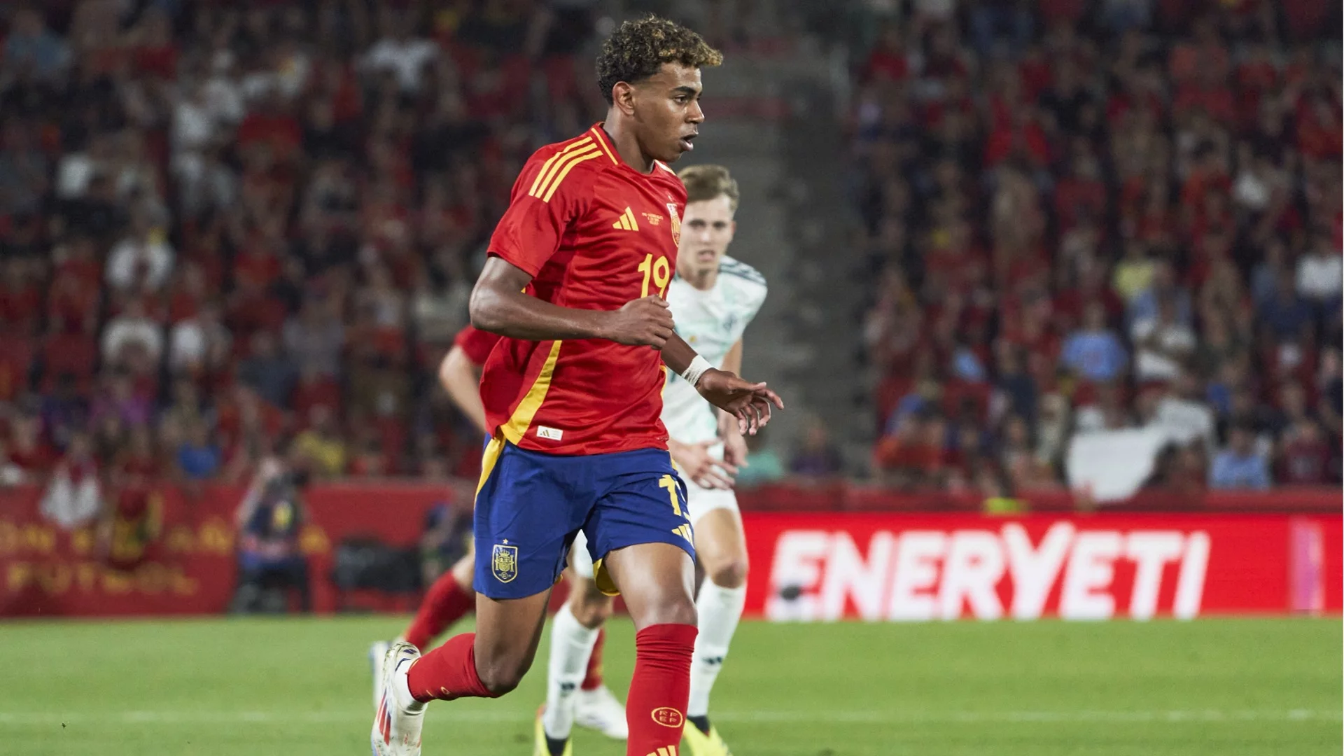 Детето чудо Ямал и младият отбор на Испания потеглят за триумф на Евро 2024