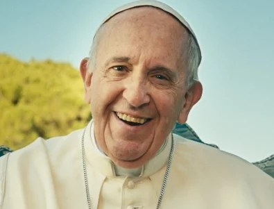 Папата насърчава хората да са безразлични към парите и властта