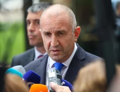По настояване на Радев: България няма да бъде задължена да изпраща военна помощ на Украйна