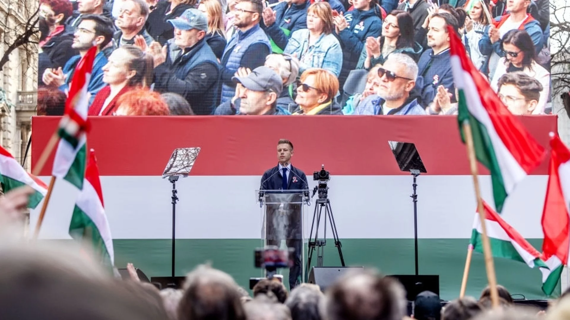Кой е Петер Мадяр, обявил "началото на края" за Виктор Орбан: Някога съюзник, сега враг (ВИДЕО)