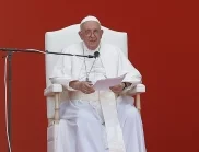 Папата отново обиди хомосексуалните