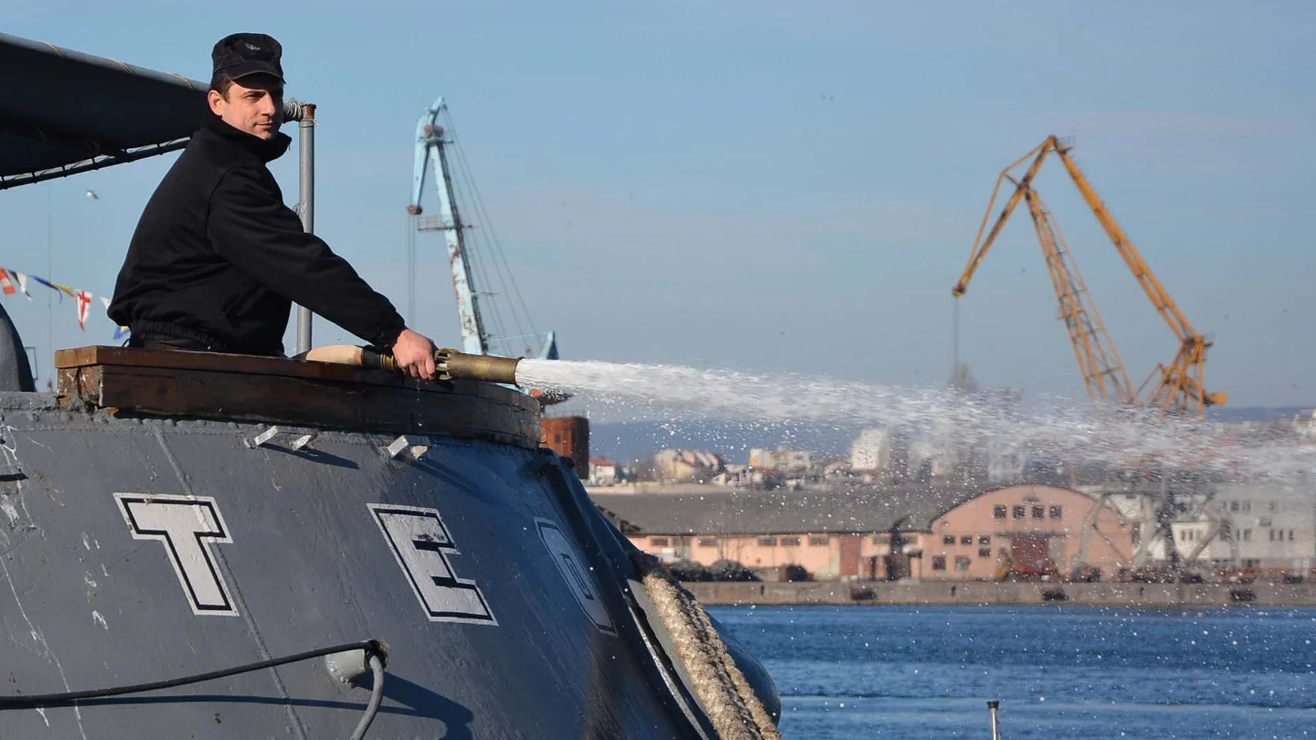 В защита на България и НАТО: Задействаме се с патрулните кораби и боеприпасите за тях