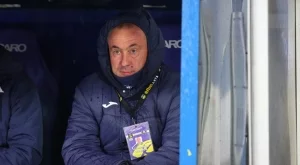 Левски реши: Разкарва играч с 69 мача за "сините", изгонен от Станимир Стоилов след жестока глупост