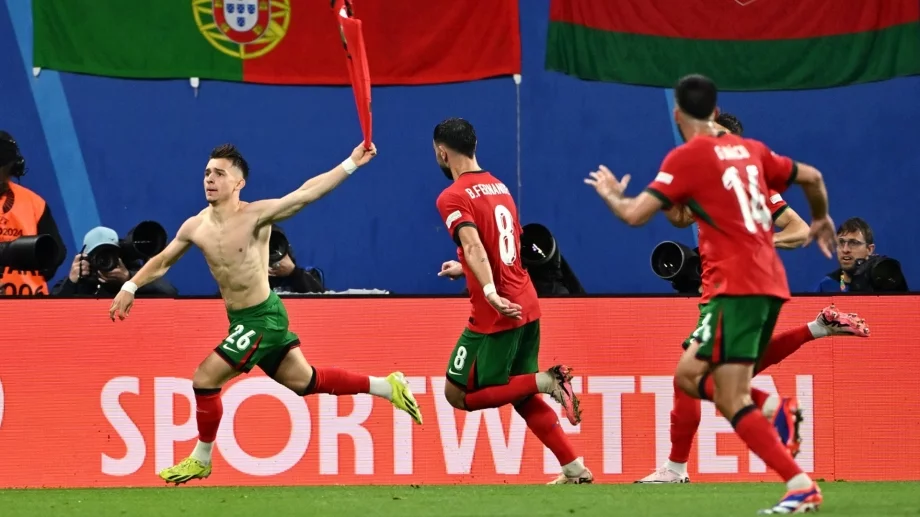 Златна резерва спаси Португалия от резил срещу Чехия на Европейското първенство по футбол, Кристиано Роналдо се скъса да пропуска (ВИДЕО)