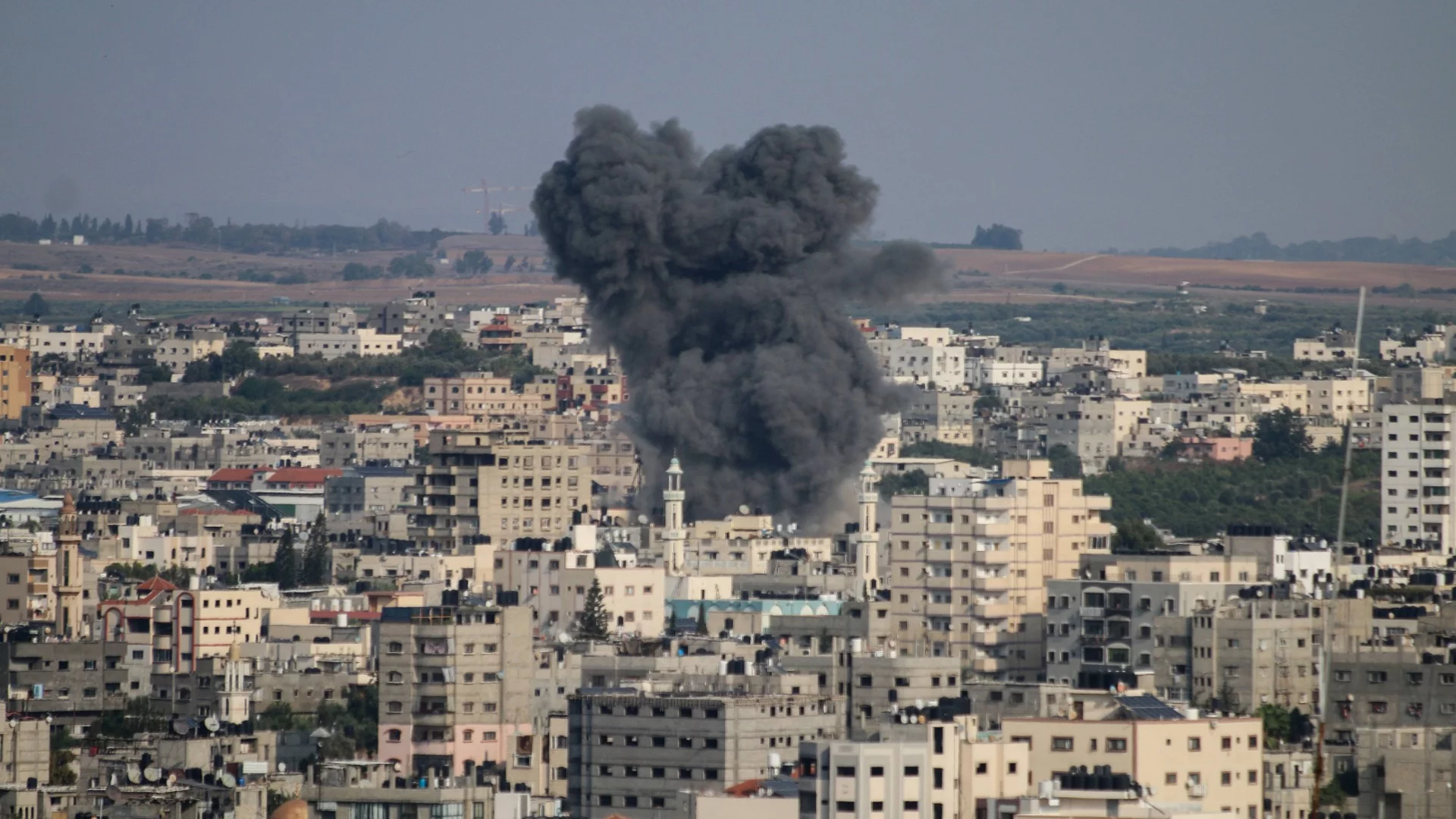 Израел обяви, че е ликвидирал началника на артилерията на "Хизбула" в Ливан