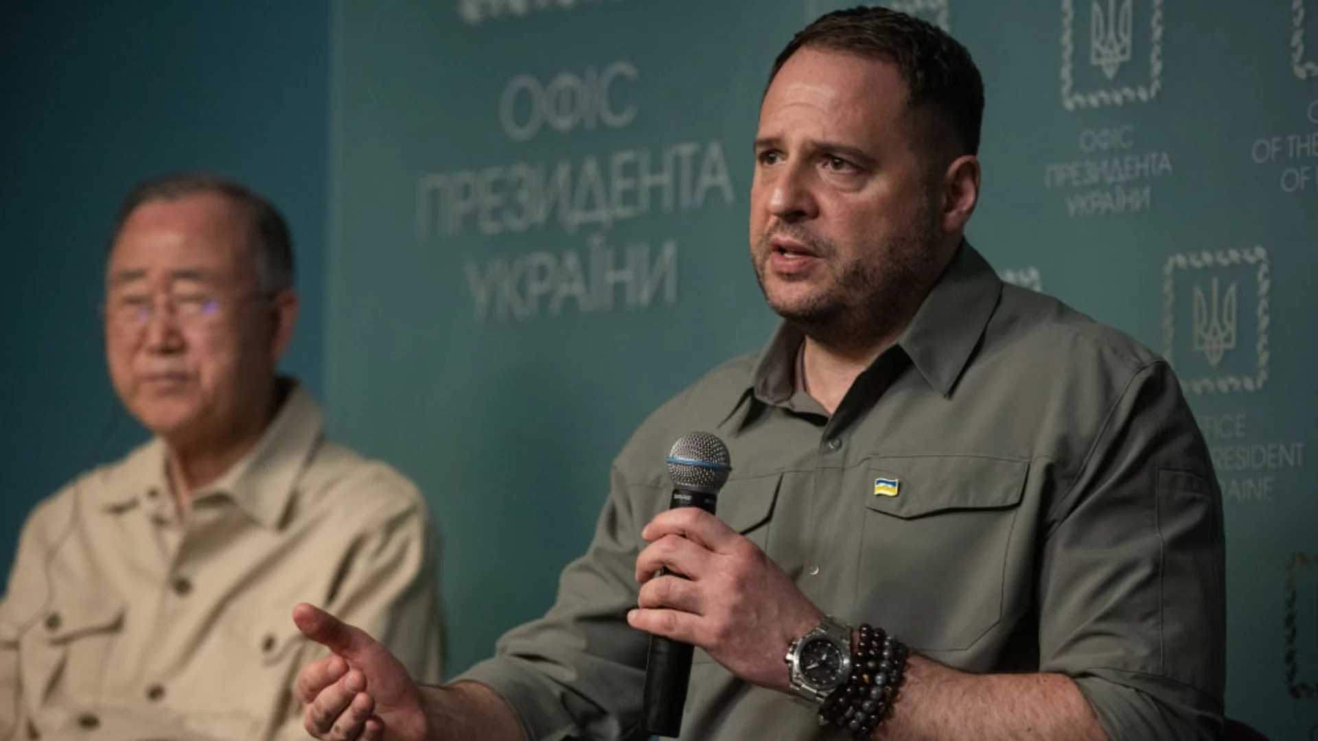 Скандал с Антикорупционната комисия в Украйна и обвинения към дясната ръка на Зеленски