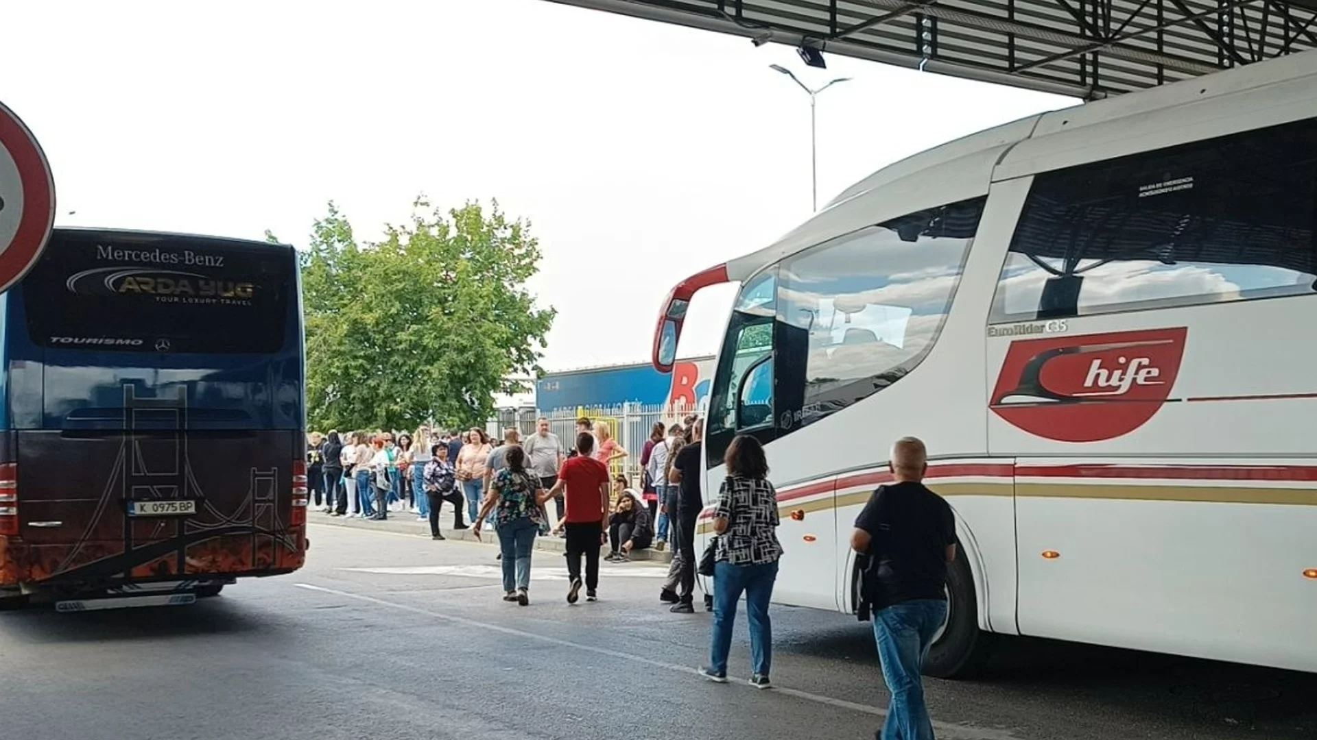 Провериха 22 автобуса, идващи от Турция