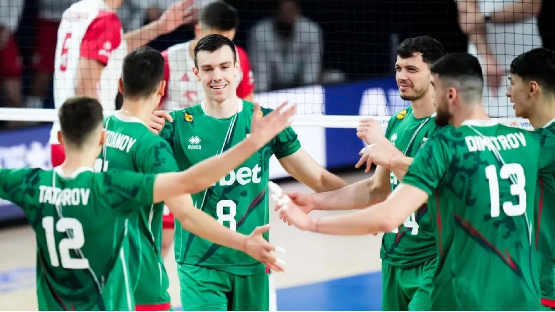 България се бори здраво, но отстъпи пред Италия във волейболната Лига на нациите