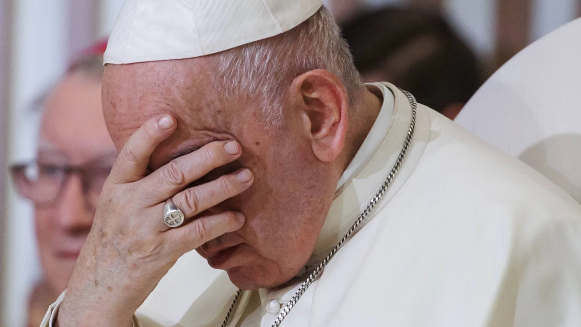 Студент се скара на папата, за да защити хомосексуалистите