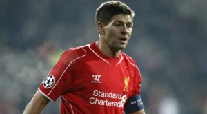 Почитателите на Ливърпул са бесни: Любимец на Юрген Клоп се подигра със Стивън Джерард