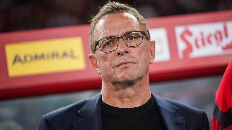 Голмайстор на Австрия счупил очилата на Рангник, празнувайки гола срещу Полша