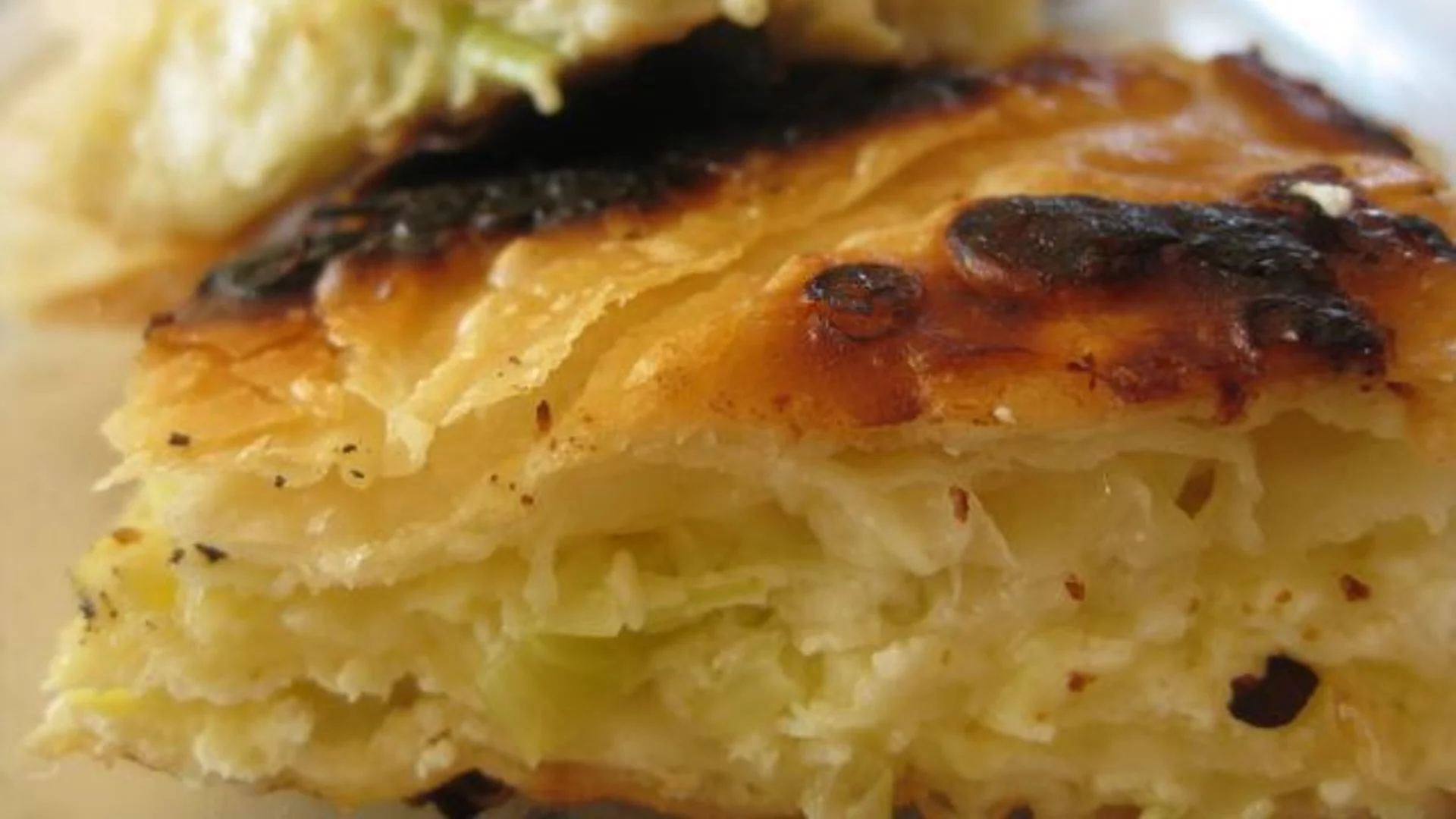Турска баница с картофи - звучи много странно, но е страшно вкусно