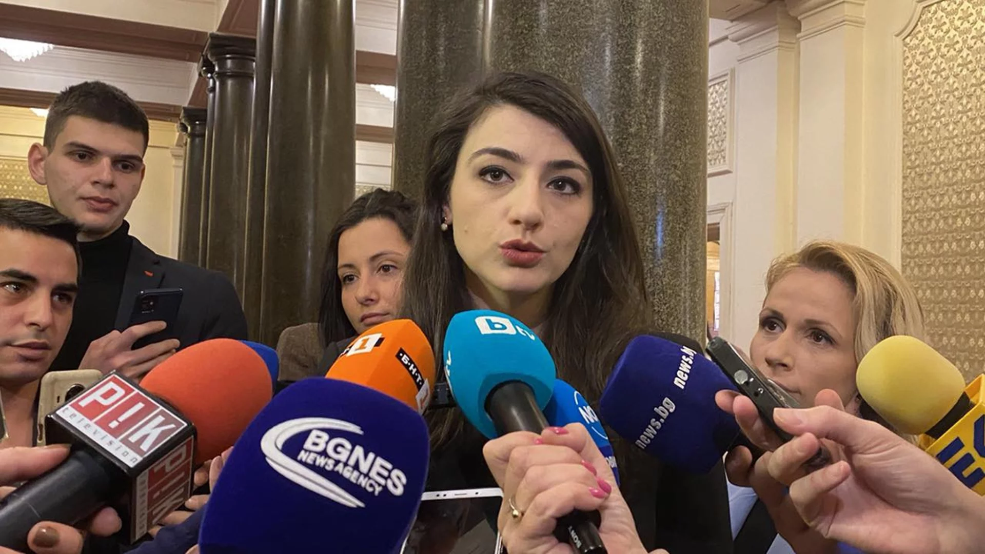 Лена Бориславова: Не мога да си представя по-отвратителна комбинация от ГЕРБ-ДПС-ИТН 