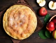 Супер десерт: Ябълков пай с орехи и карамел