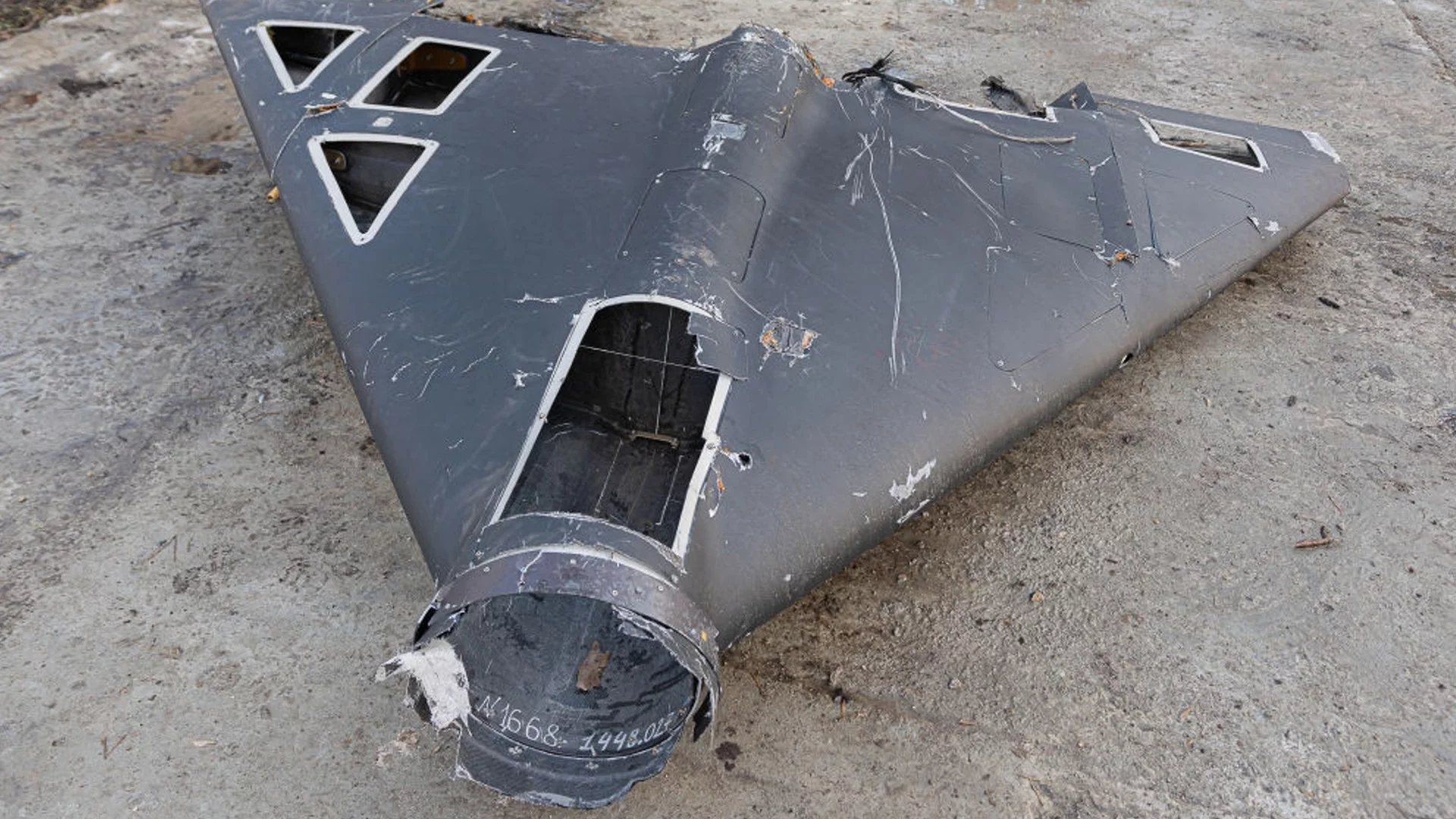 Руско признание: Украйна унищожи над 100 дрона в Ейск