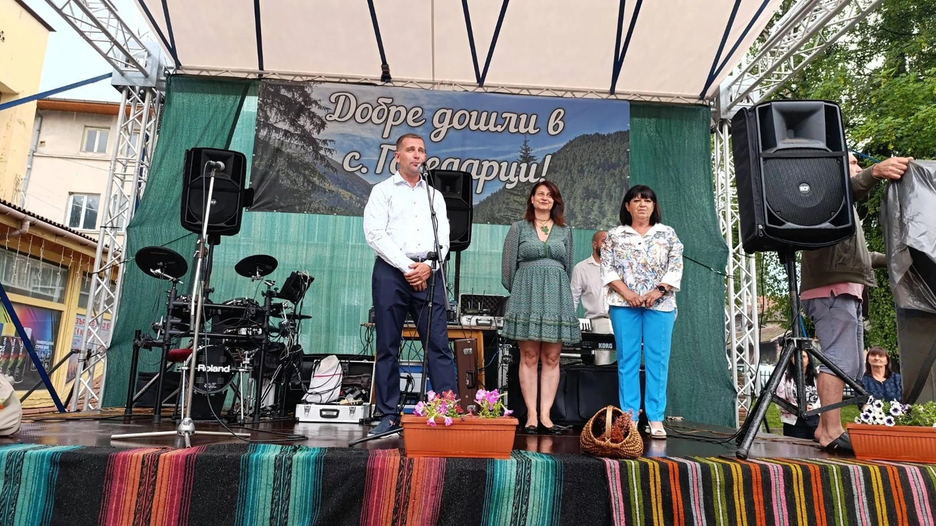 Фестивали и събори в Самоковско (СНИМКИ)