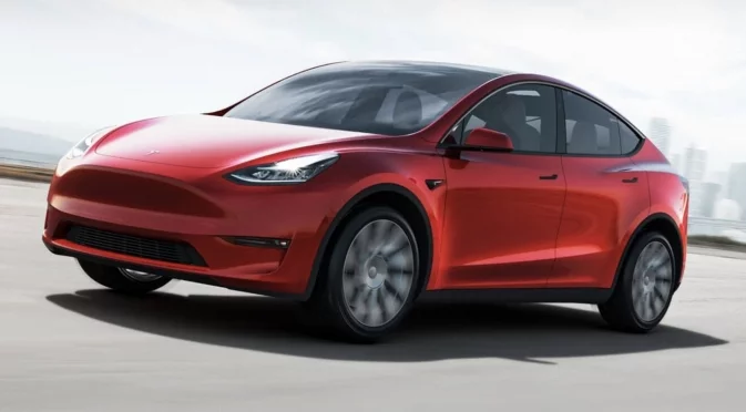 Продажбите на Tesla Model Y в Европа се сринаха