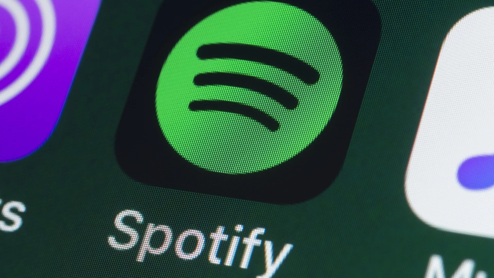 Spotify премахва музика на руски певци, подкрепили агресията срещу Украйна 