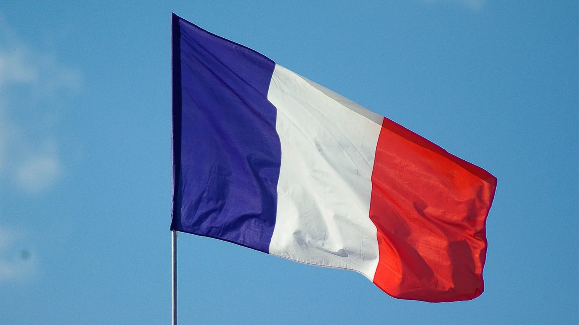 Френският вътрешен министър: Може да има безредици след парламентарните избори