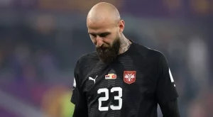 По балкански: Сръбски национал се сбил с фен в бар по време на Европейското по футбол