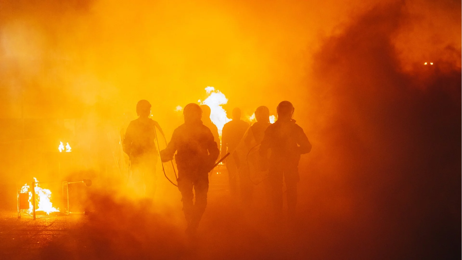 Най-лошото предстои: Гърция се бори с десетки горски пожари