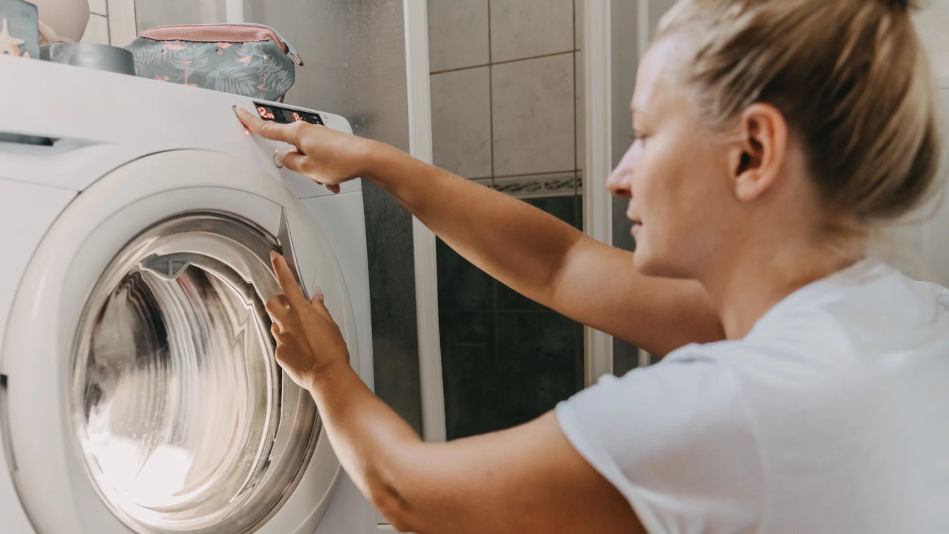Как правилно да перете дънки в пералня, за да запазите външния им вид?