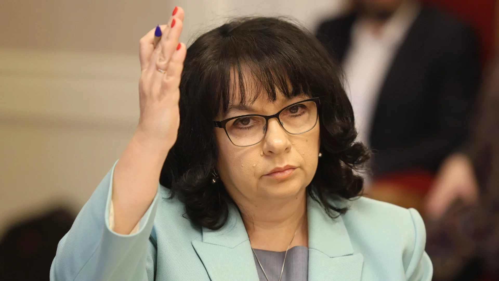 Коя е Теменужка Петкова - кандидатът на ГЕРБ за министър на икономиката и индустрията?