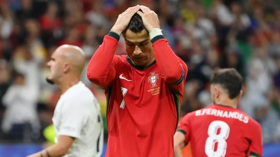 Стичащи се сълзи и съкрушителен поглед - светът видя Кристиано Роналдо, както никога не си го е представял на Европейското по футбол 2024 (ВИДЕО)