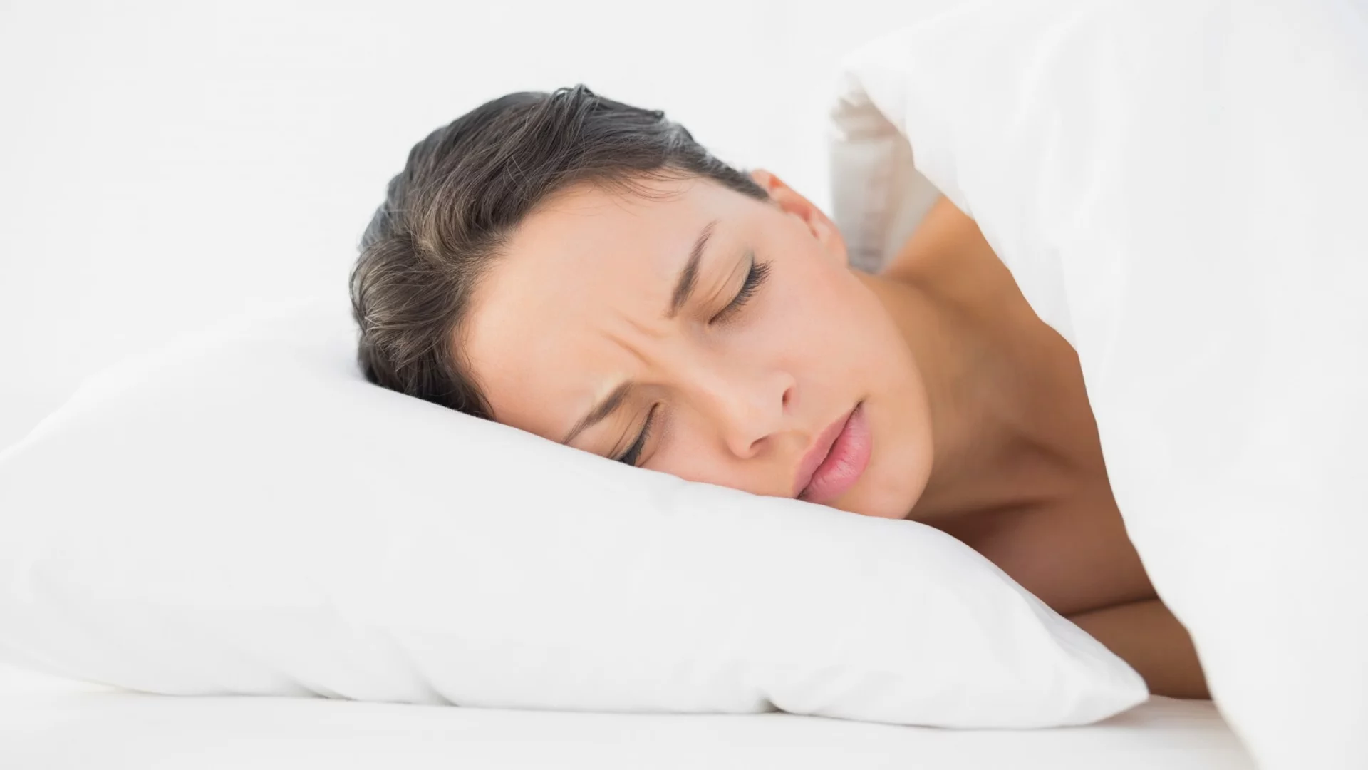 Не спите добре: Възможно е вечерята да е причината за кошмарите ви