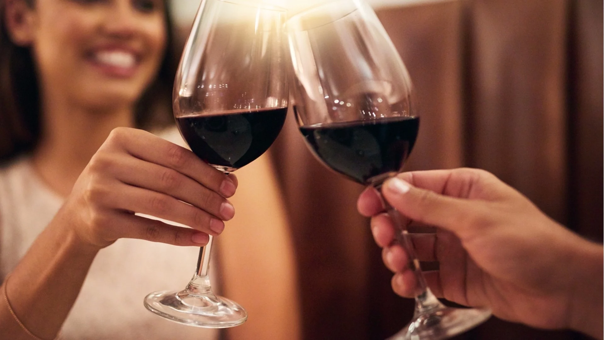 Край на спекулациите: Червеното вино полезно или вредно е всъщност?