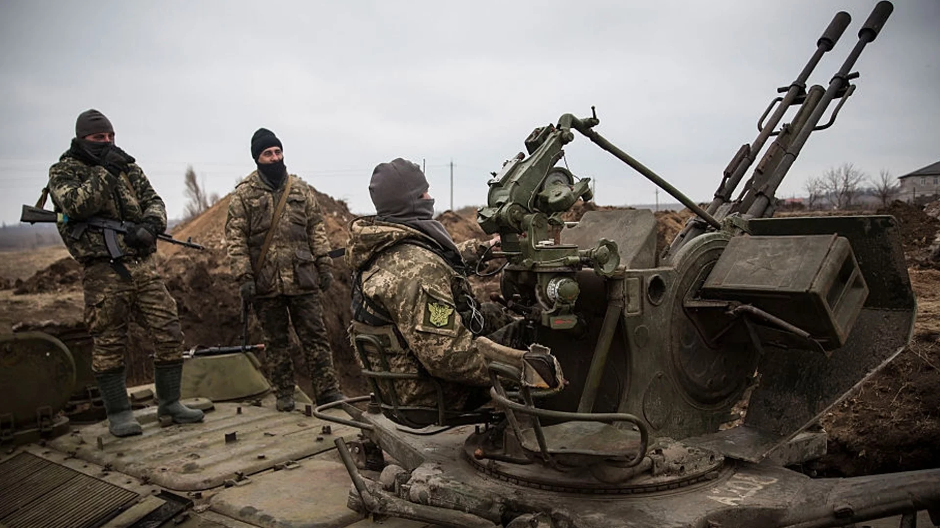 Руски напредък на изток и проблем за Украйна - нови бригади има, оръжия за тях няма (ВИДЕО и КАРТИ)