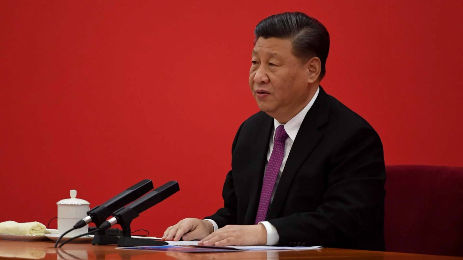 Си Дзинпин призова за „съпротива срещу външни намеси“