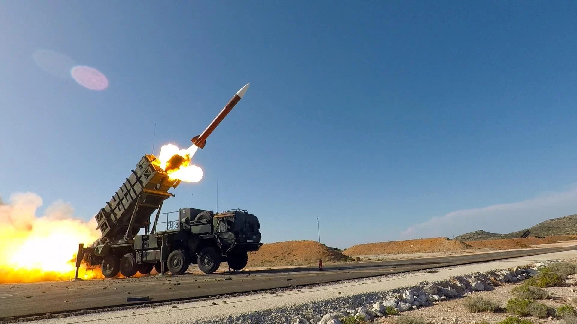 "Още ПВО за Украйна": НАТО се мобилизира с военна помощ, дава и "Пейтриът"