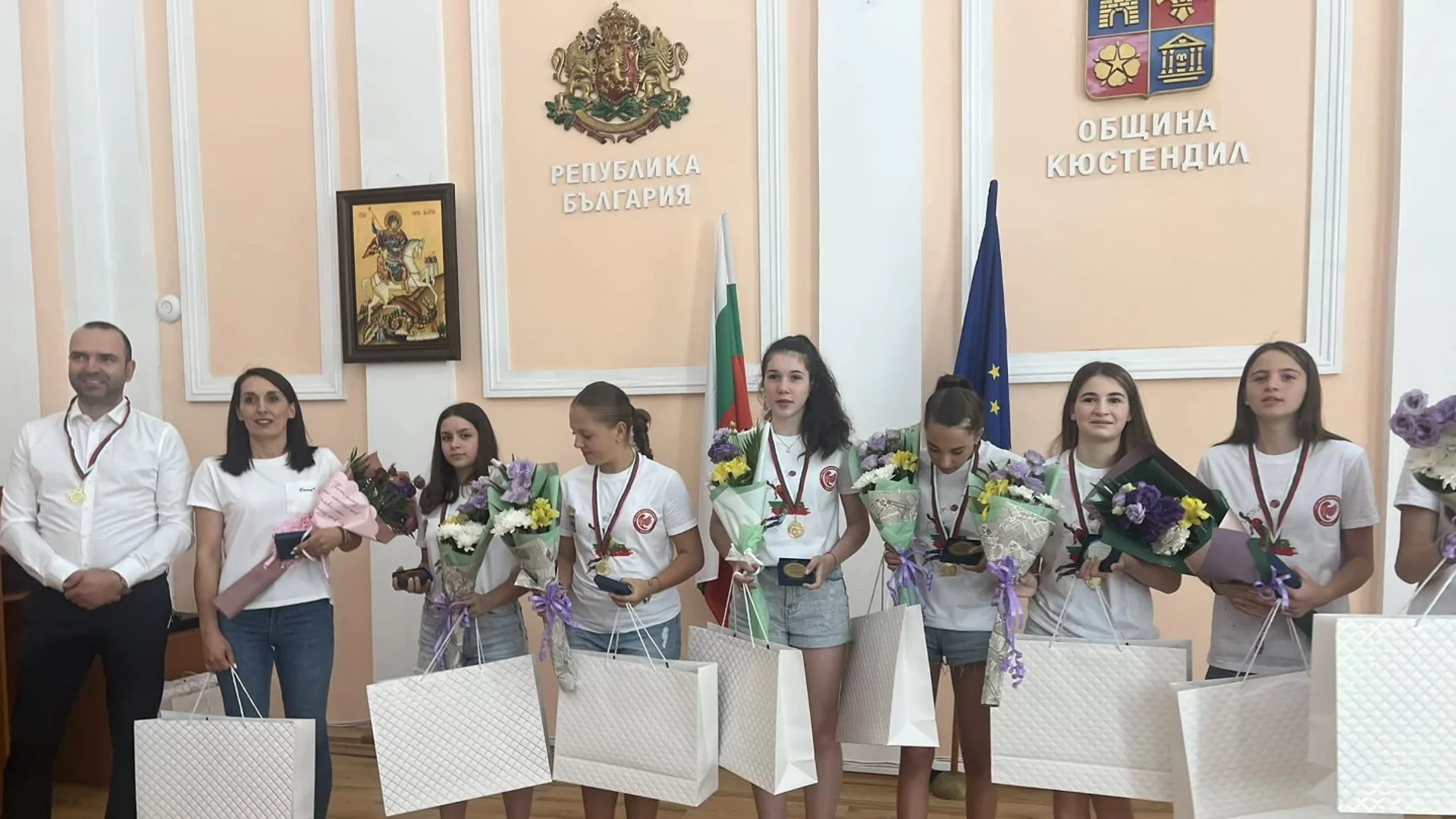 Кметът на Кюстендил награди отбора, класирал се на първо място на ученическите игри