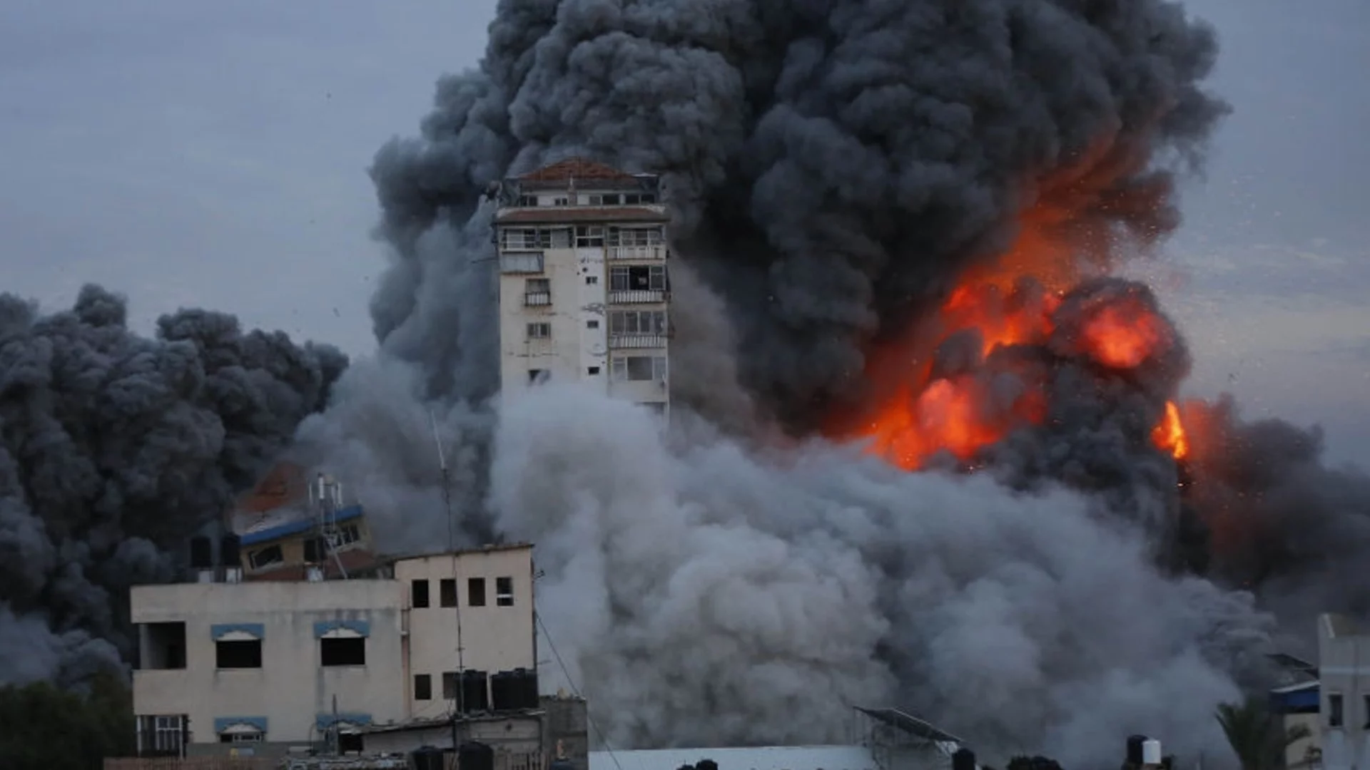 Войната в Газа продължава: Хамас се оттегля от мирните преговори  