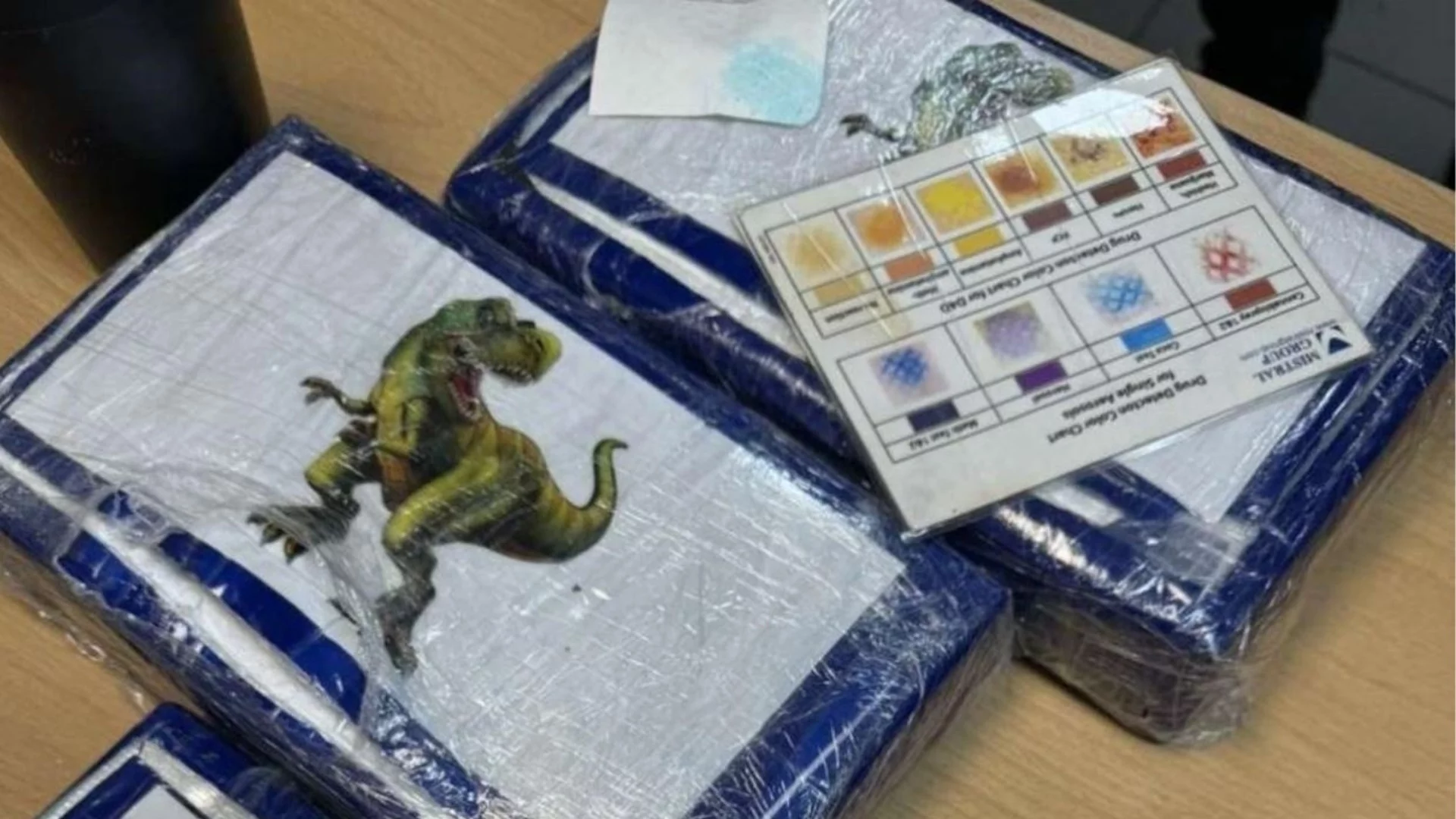 В пакети с картинки на динозаври: Иззеха кокаин за над 1 млн. лв.