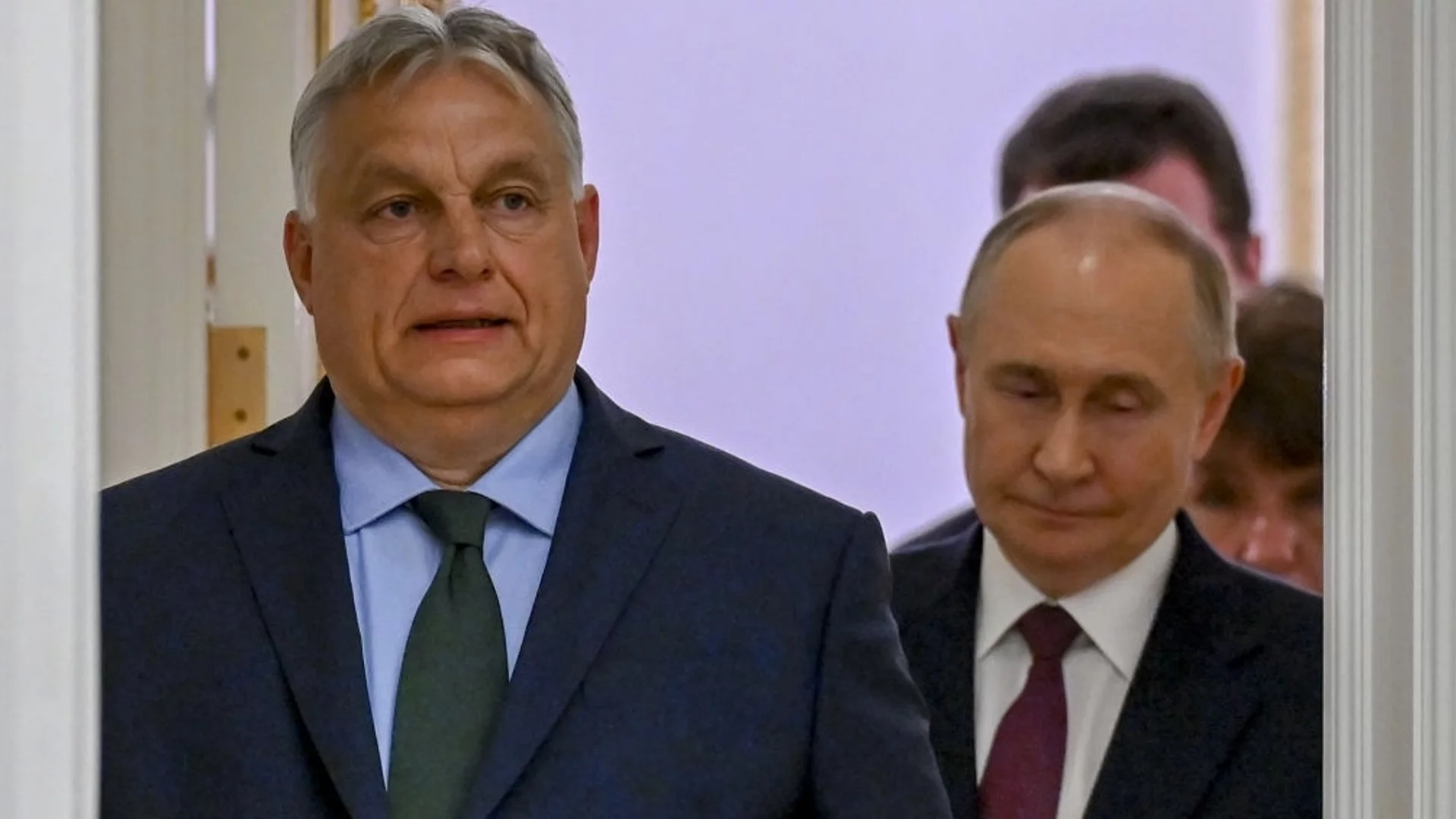 Първа резолюция за Украйна на новия ЕП: Последици за Унгария, Путин да си плати за разрушенията