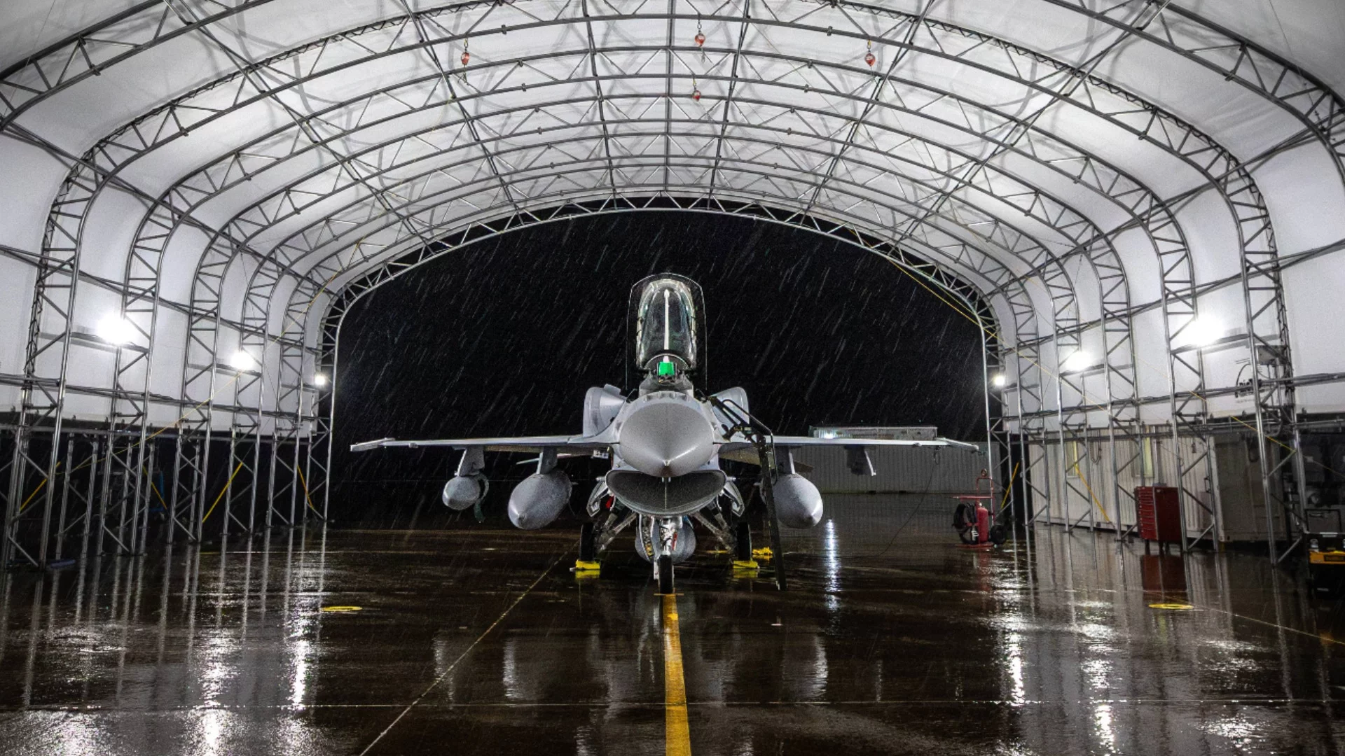 F-16 в България, колко пари вземаме за военната помощ за Украйна и пожарите: Говори ген. Запрянов
