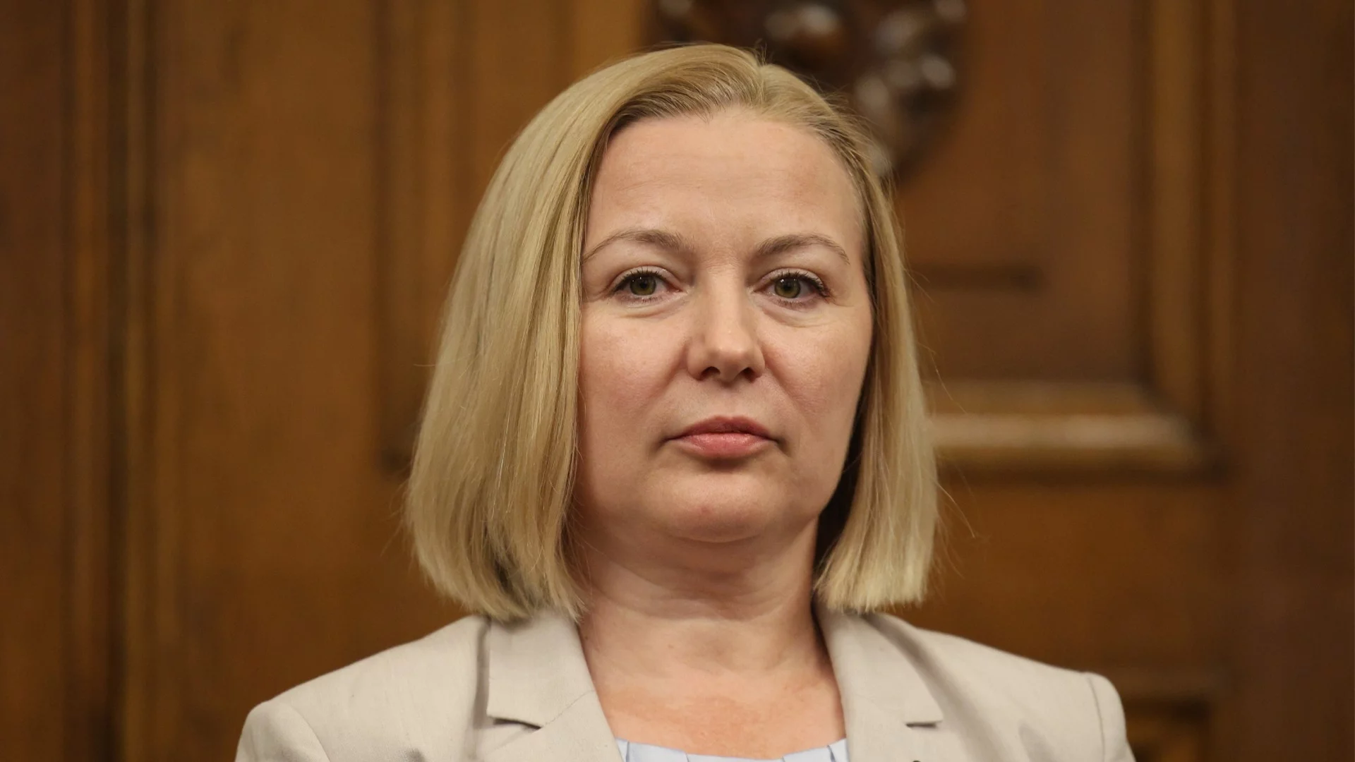 Надежда Йорданова: Изслушването на Пеевски в комисията за Нотариуса беше симулация