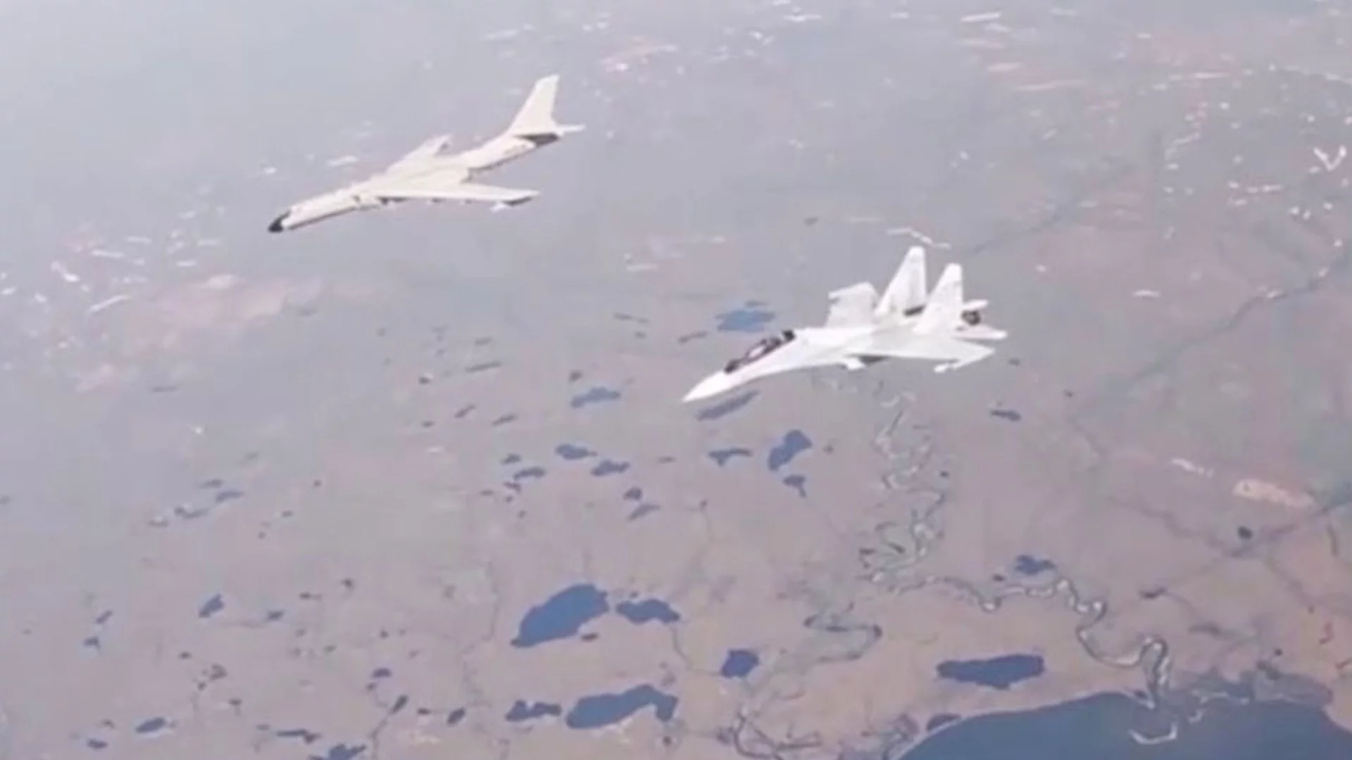 Напрежение: Руски и китайски бомбардировачи с ново военно учение край Аляска