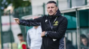 {{ otherArticle[0].article.title }}