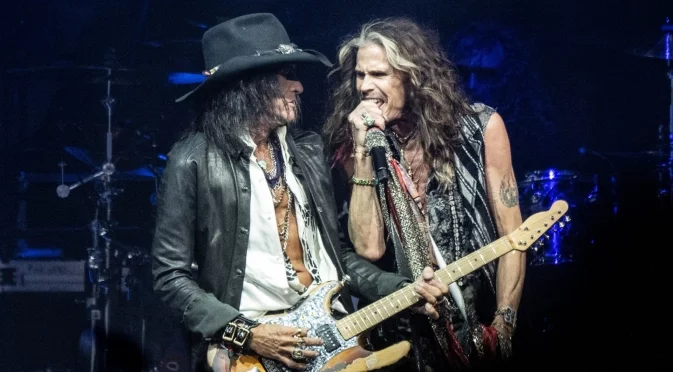 Aerosmith сложи край на турнетата си заради травмата на Стивън Тайлър