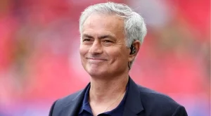 Жозе Моуриньо иска лидер на Барселона във Фенербахче, започна преговори