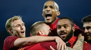 {{ otherArticle[0].article.title }}